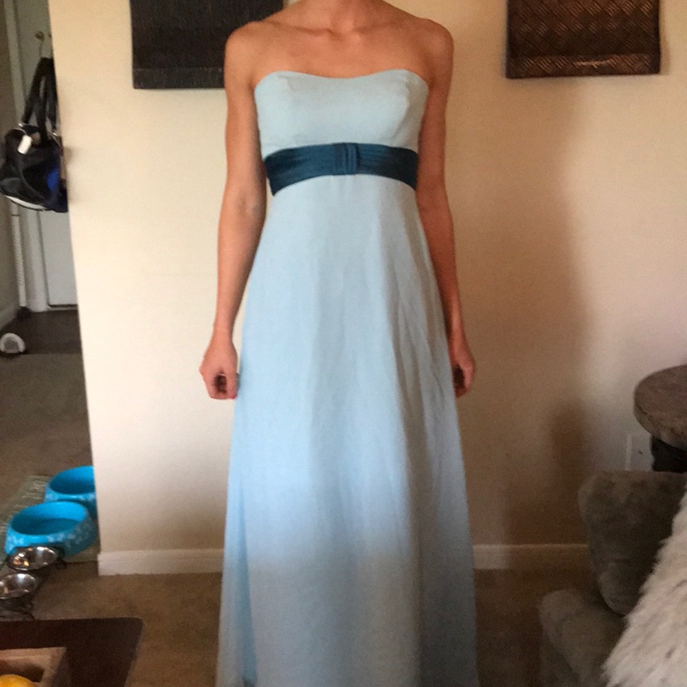 Strapless elegant dress